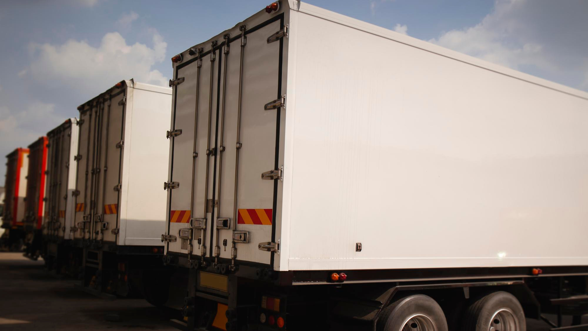 how-to-repair-the-roof-on-a-refrigerated-trailer