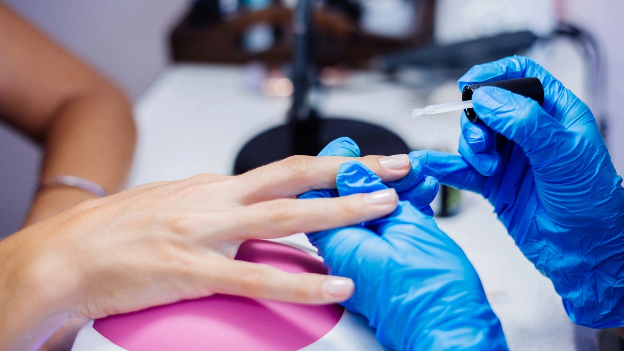nail-removal-why-you-leave-it-to-professionals