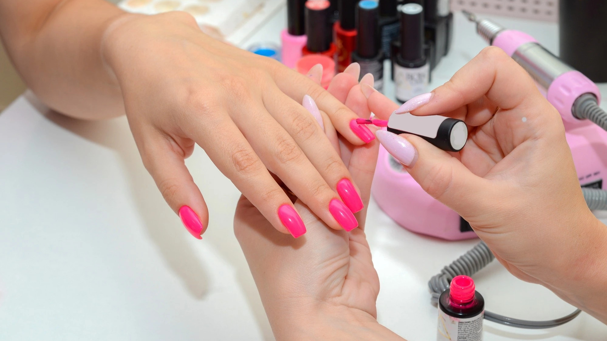 la-diferencia-de-un-salon-profesional-de-unas