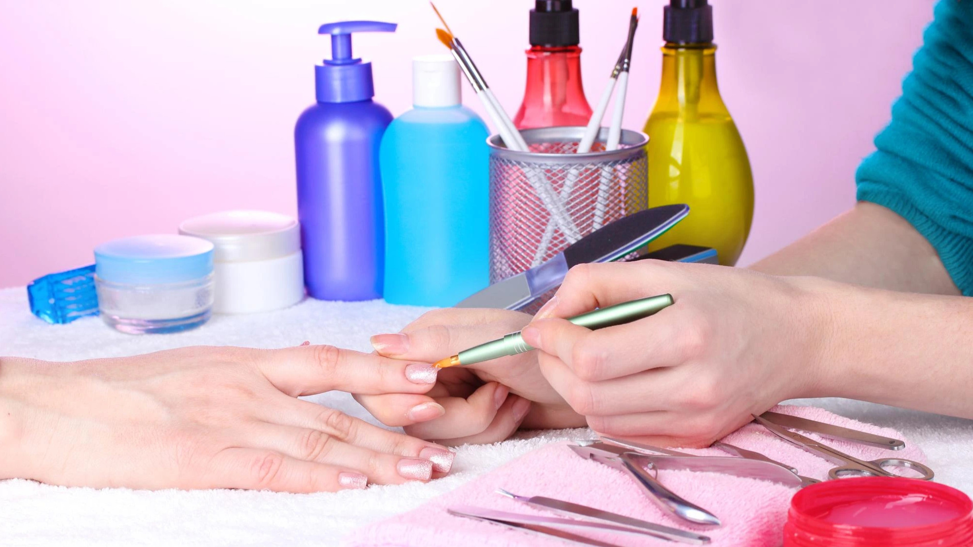 the-importance-of-hygiene-in-nail-services