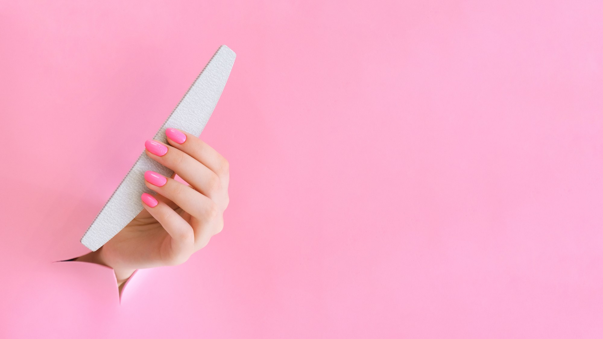 Healthy habits to prevent damage and preserve the natural beauty of your nails