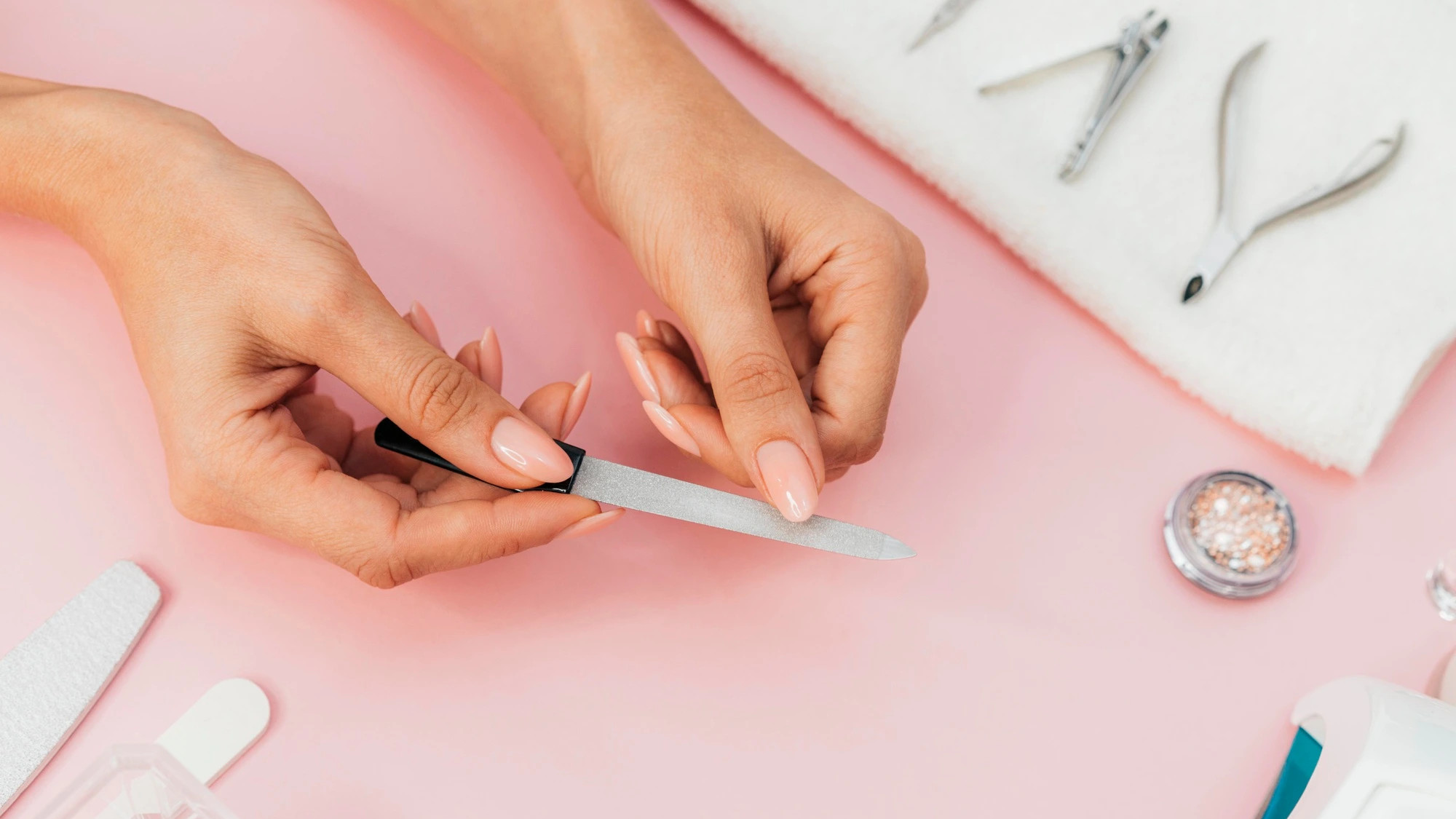 null Why adapt your nail art to each season?