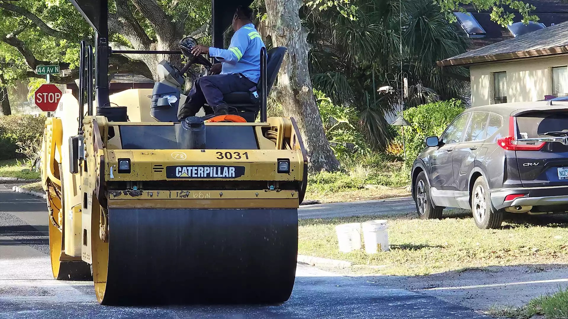 Parking lot paving for HOAs in central Florida: safety, access, and planning