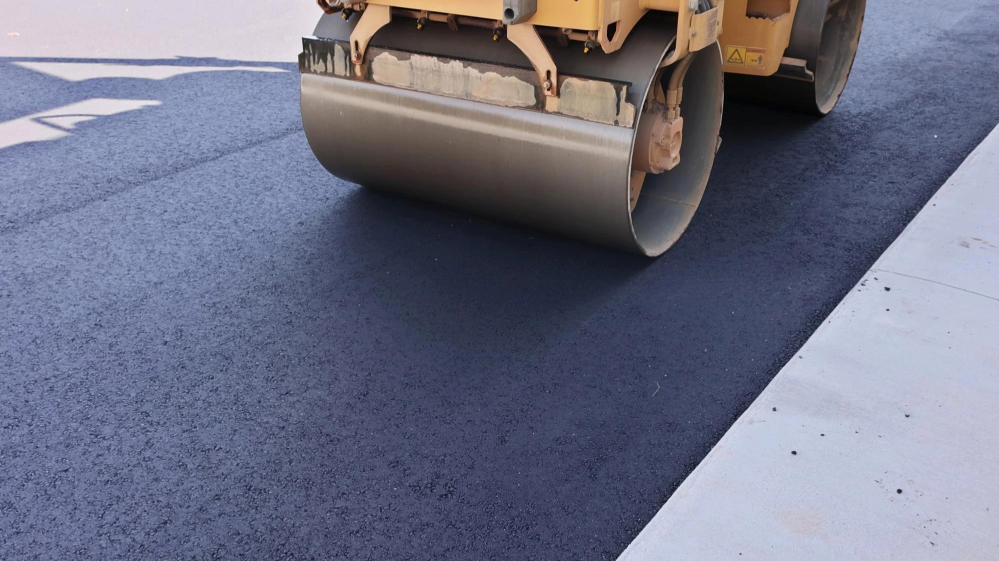 Asphalt Paving for New Commercial Projects